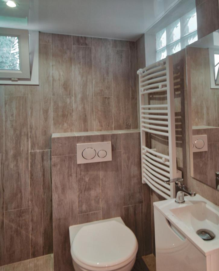 Cosy Duplex Avec 90 M2 De Terrasse Apartman Saint-Antoine  Kültér fotó
